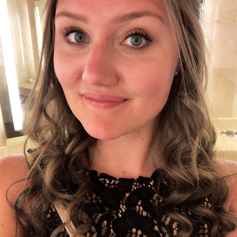 Meet your Posher, Stacy
